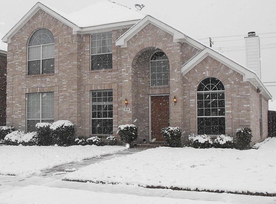 1st image of 513 Clear Springs Ct