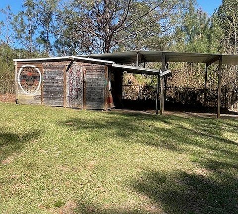 5th image of 1088 River Rd