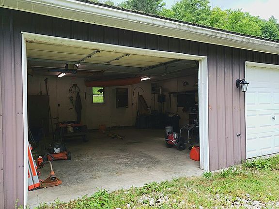 Detached 2 stall garage