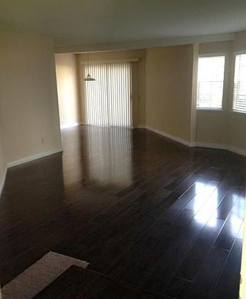 4th image of 190 N Glendora Ave