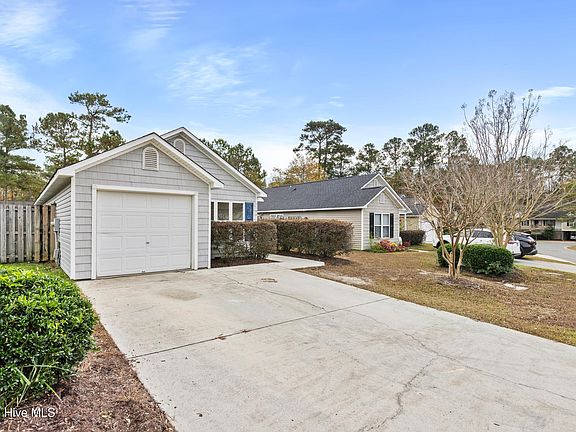 2nd image of 1106 Loman Lane