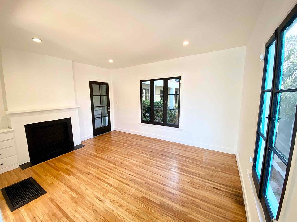 1st image of 7956 Norton Ave #6/8