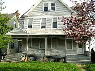 1st image of 1352 Burdett Ave