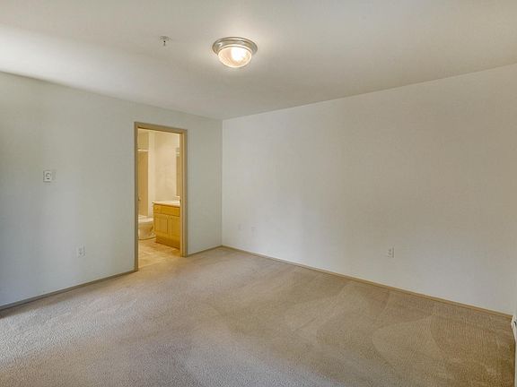 5th image of 24910 103rd Ave SE #Umbfm6z4y