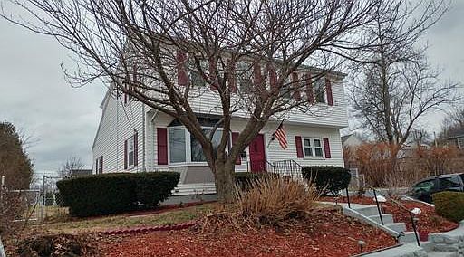 3rd image of 32 Parker Hill Ave