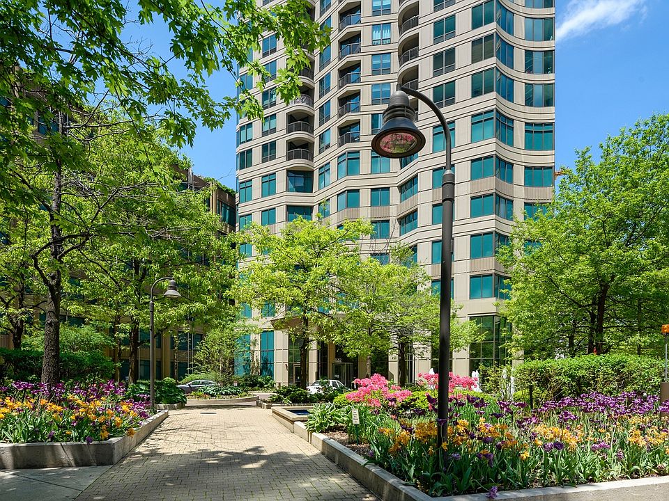 1st image of 400 N La Salle Dr APT 2608
