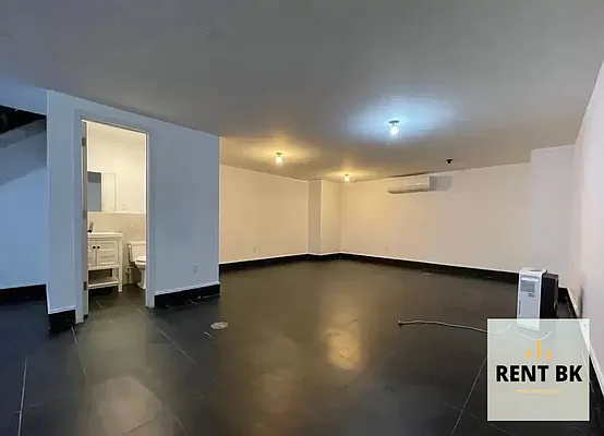 Rented by RENTBK LLC | media 2