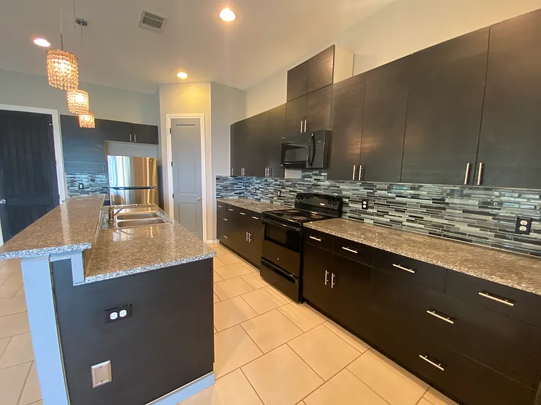 204 Spellbrook Ln — Photo 4