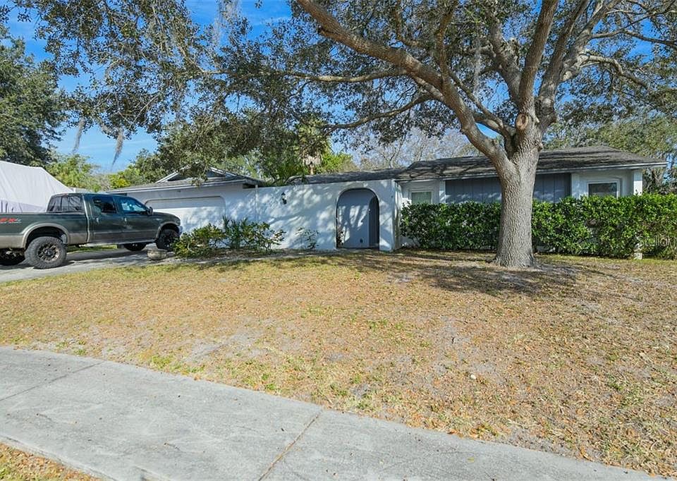 1st image of 3207 Woodmont Dr
