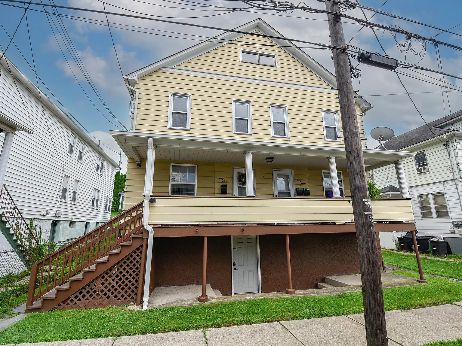 2 bed, 1300 sqft, $1,300 — Photo 3