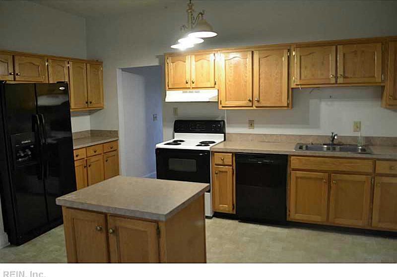1st image of 120 Poplar Ave