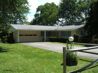131 Fay Ln, Altoona, PA 16601