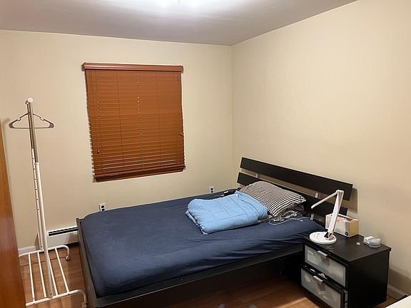 4th image of 45 Elm Ave APT 2