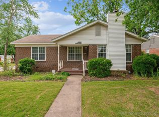 4262 E 24th Pl, Tulsa, OK 74114