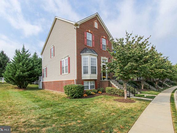 2nd image of 300 Stone Springs Ln
