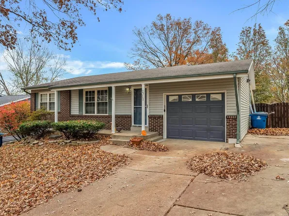 2712 Creekmont Ln, Saint Louis, MO 63125