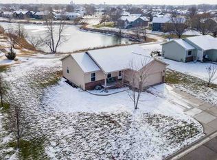 1114 N Meadow Rd, Valley Center, KS 67147