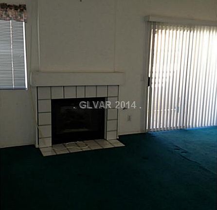 4th image of 840 Yacht Harbor Dr Unit 204