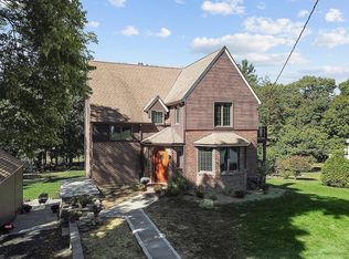 90 Weeks Ave, Cornwall On Hudson, NY 12520