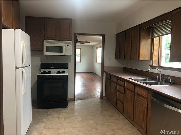 5th image of 5416 S Thompson Ave