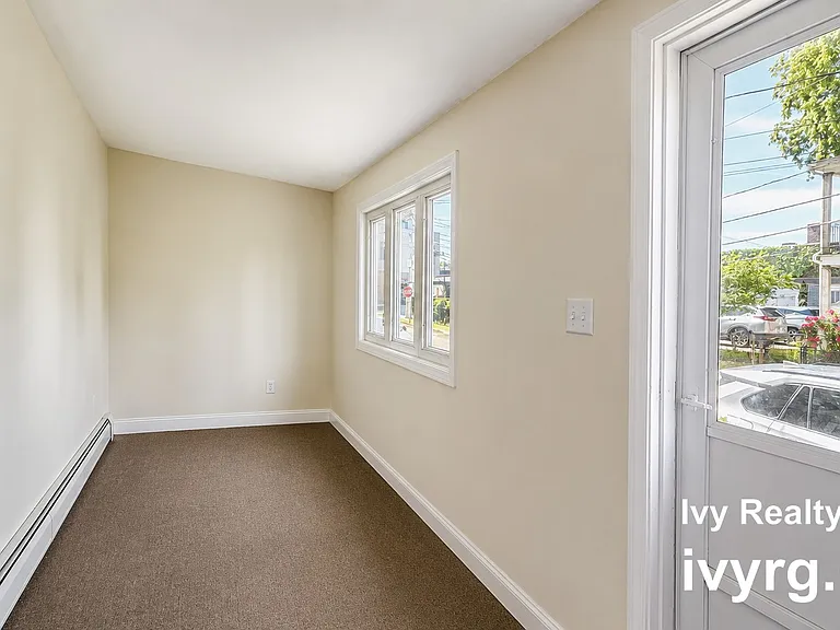 100 Alpine St — Photo 5