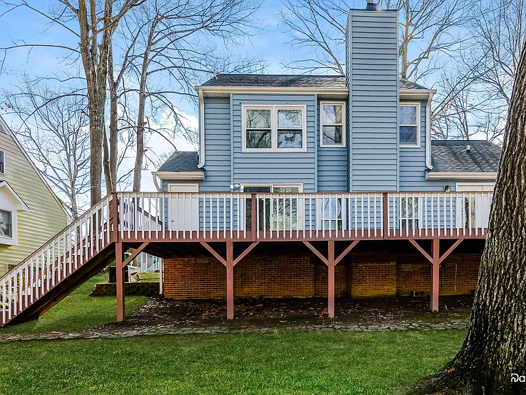 4015 Sherry Ct — Photo 14