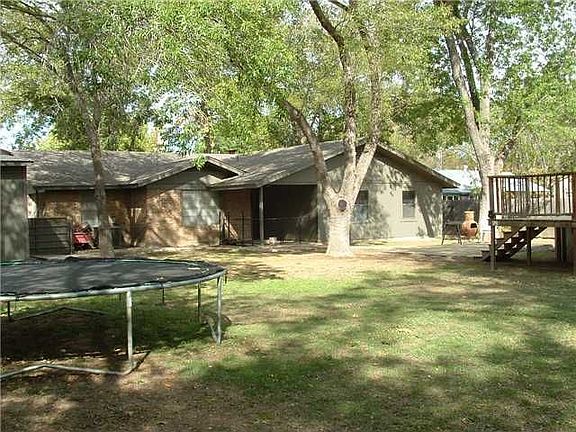 5th image of 603 Cypress St