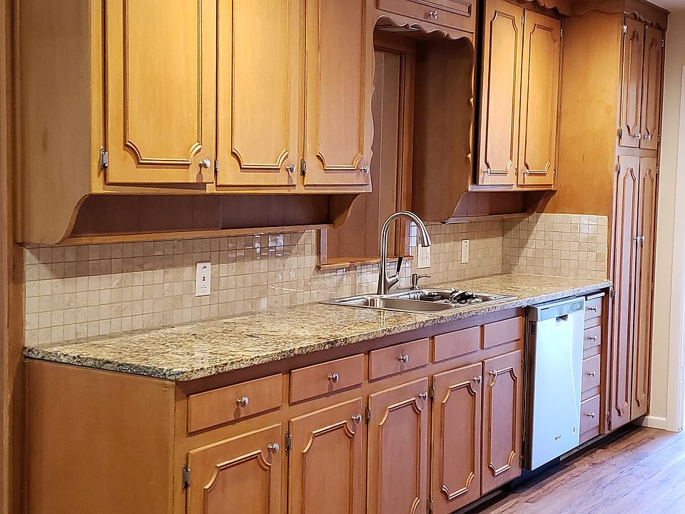 1st image of 4924 Caton Dr
