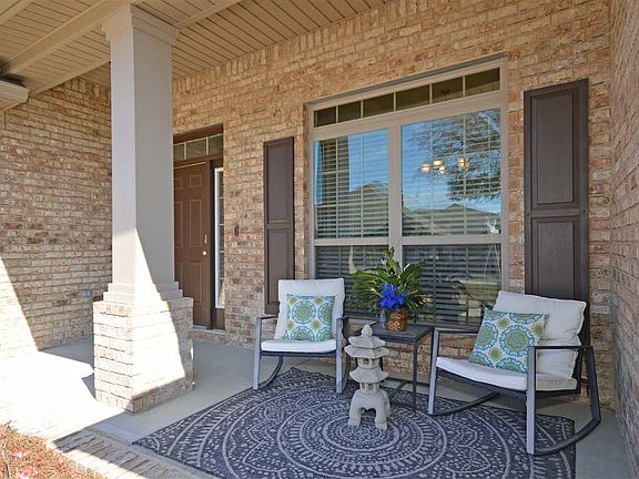 5th image of 5928 Willesby Dr.