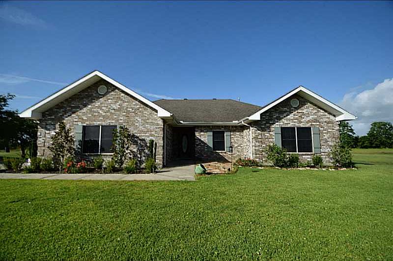1st image of 305 Shelby Dr