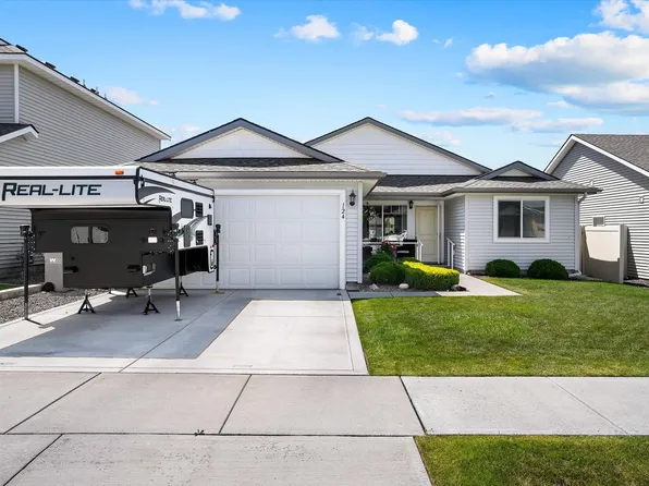 124 S Lone Tree St, Spokane Valley, WA 99016