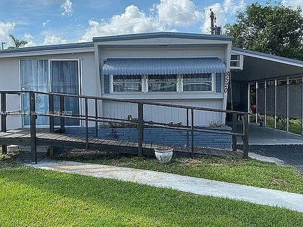 8520 SW 18th Ct, Fort Lauderdale, FL 33324