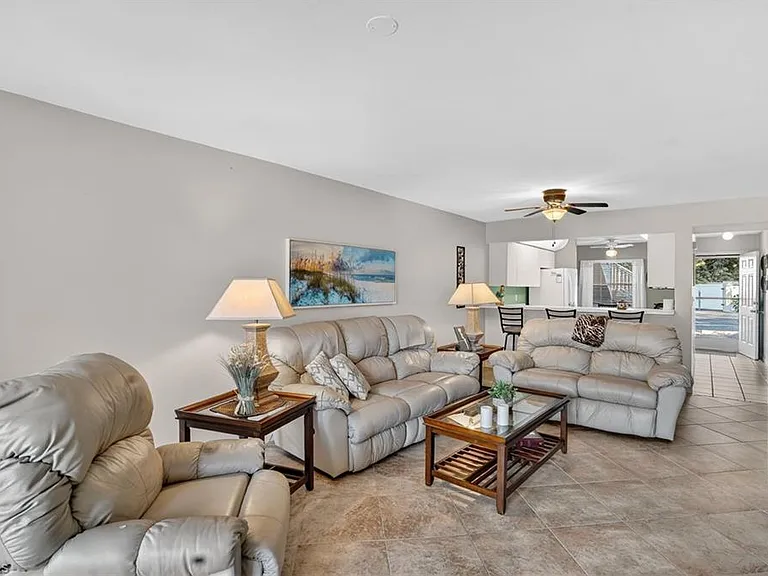 138 Pebble Shores Dr #103 — Photo 14