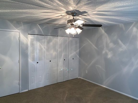 3rd image of 524 Sun Valley Vlg Unit 210