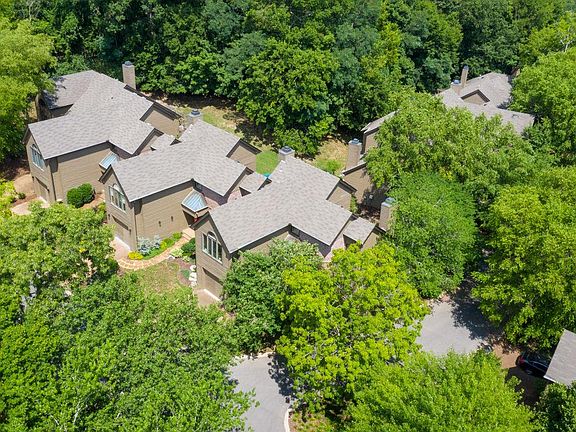 5th image of 748 Harpeth Trace Dr