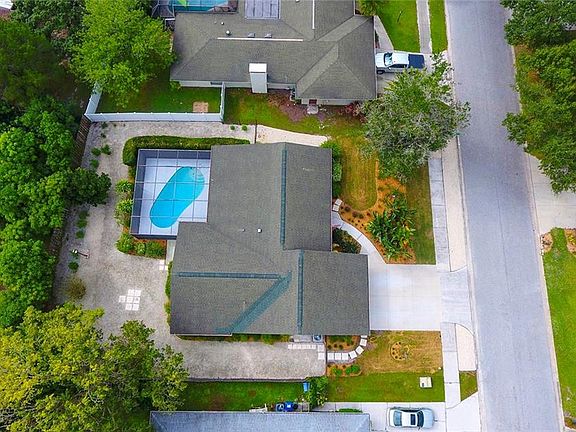 4th image of 2014 Country Meadows Ln