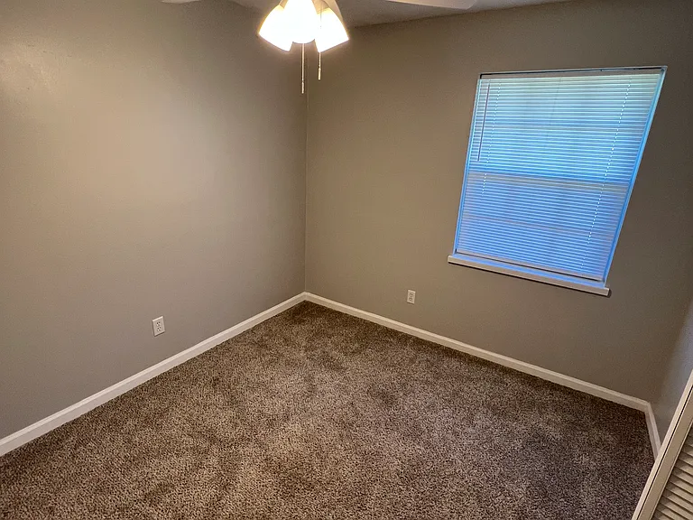 6311 Louisville Ave — Photo 14