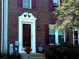 913 Chestnut Manor Ct, Baltimore, MD 21226