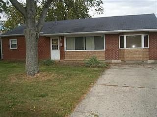 1st image of 104 Maple Gardens Dr