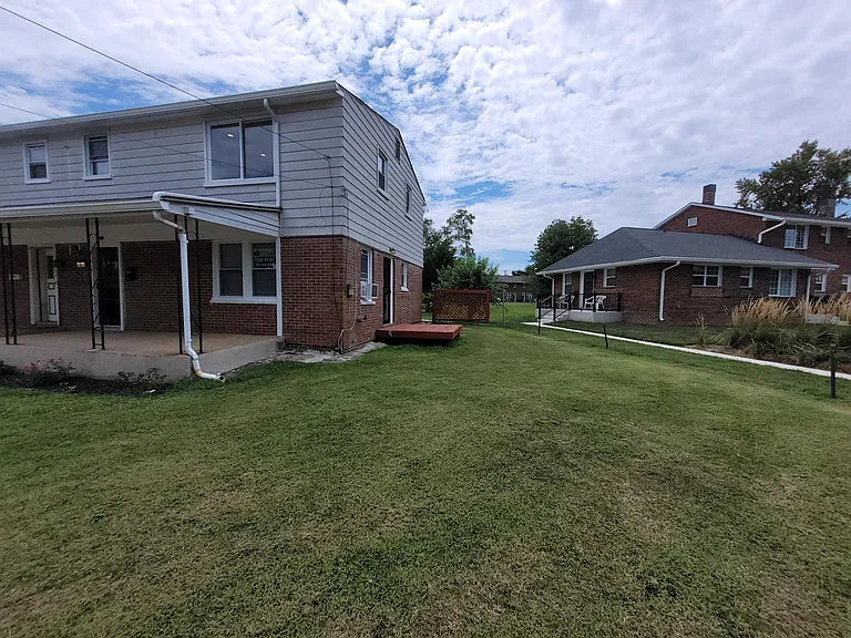 632 Main St — Photo 12