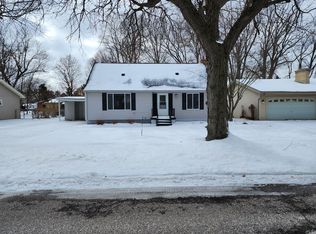 429 Chestnut St, Flushing, MI 48433