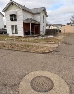 355 S 10th St, Coshocton, OH, 43812