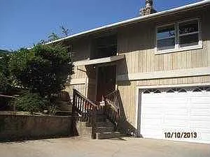 135 Mark Ln photo 1