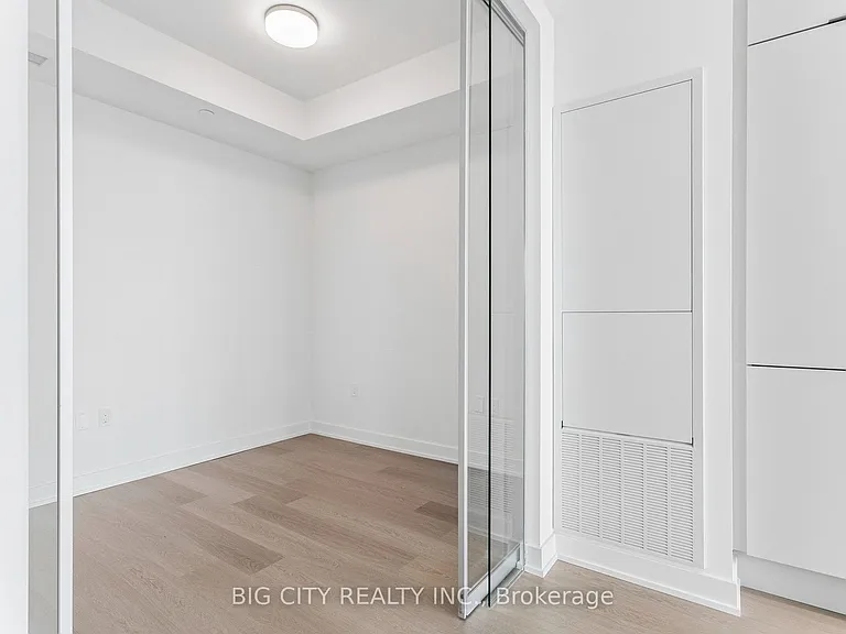 448 Burnhamthorpe Rd W #4501 — Photo 6