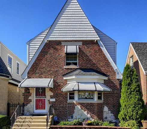 2nd image of 3622 N Nordica Ave