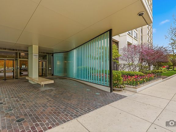 3rd image of 2800 N Lake Shore Dr APT 3411