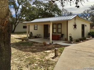 123 Big Oak Ln, La Vernia, TX 78121