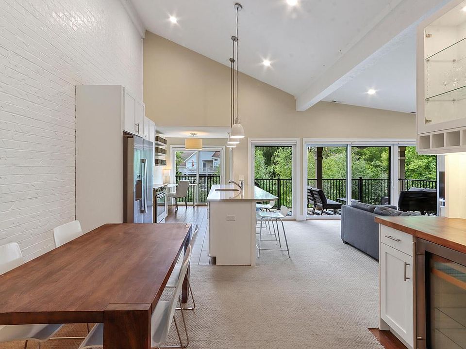 1st image of 16 Abbey Villa CIRCLE #H
