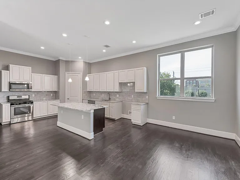 4609 Nett St #B — Photo 18