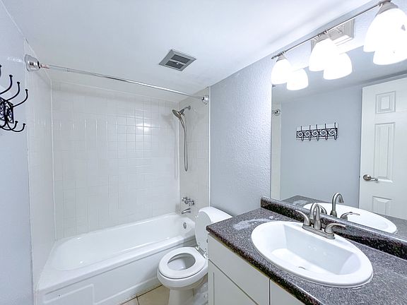 5th image of 1810 NW 23rd Blvd #1-1-174